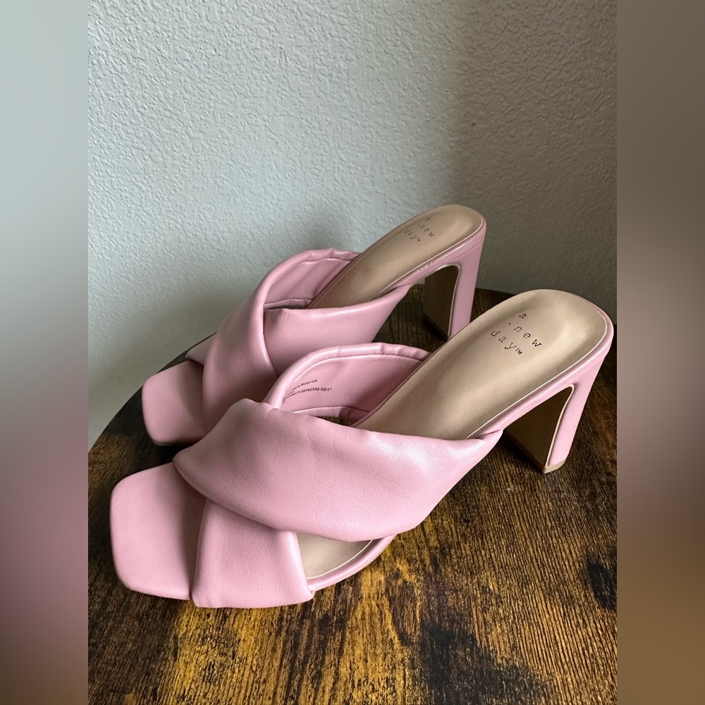 Pink heels